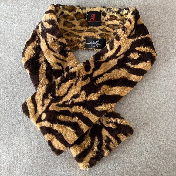 Adrienne Landau Scarf Animal Print Faux Fur Pull Through Scarf - Picture 2 of 13